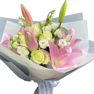 502729096_18326883631206645_1118644676013393706_n-removebg-preview Вишукана композиція з лілій, троянд та еустоми "Аврора"