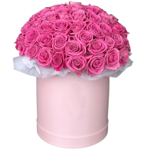Композиція з рожевих троянд у стильній коробці
