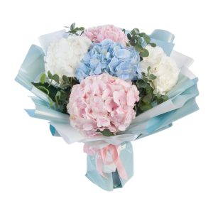 Букет із 5 гортензій з евкаліптом