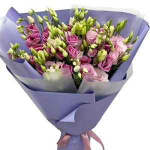 Букет із 15 рожевих еустом «Луна»