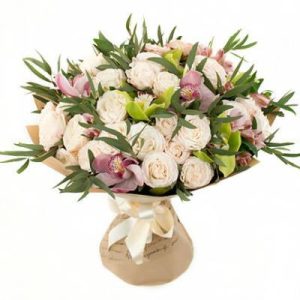 6549508911_buket-z-kuschovoyi Збірний букет з орхідеї, альстромерії та кущової троянди «Ніжний мікс»