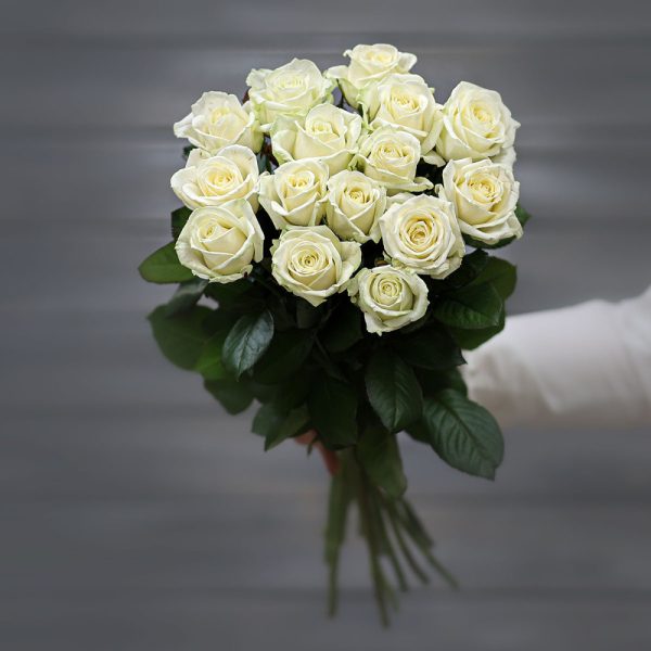 Букет із 17 білих троянд «Для неї» - Зображення 3