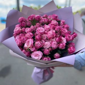 6586018728_buket-iz-11 Букет із 11 кущових півонієподібних рожевих троянд