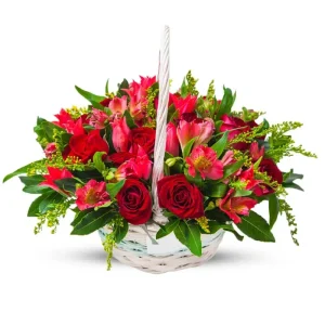 6648935890_tsvety-v-korzine Мікс альстромерії та троянди в кошику