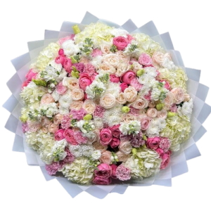 6649700038_shikarnyj-buket-s-removebg-preview Розкішний букет з гортензією