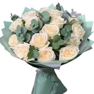 eqr7cq3207j5gn02k4mn8d5wrb7eqgnc Букет із 25 білих троянд з евкаліптом