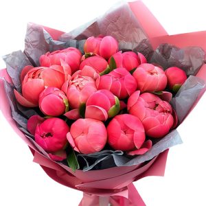 Букет із 15 коралових півоній "Для коханої"