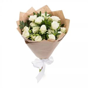 Букет із 5 кремових кущових троянд