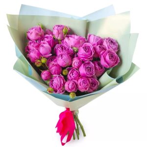 Букет з 7 рожевих кущових піоноподібних троянд