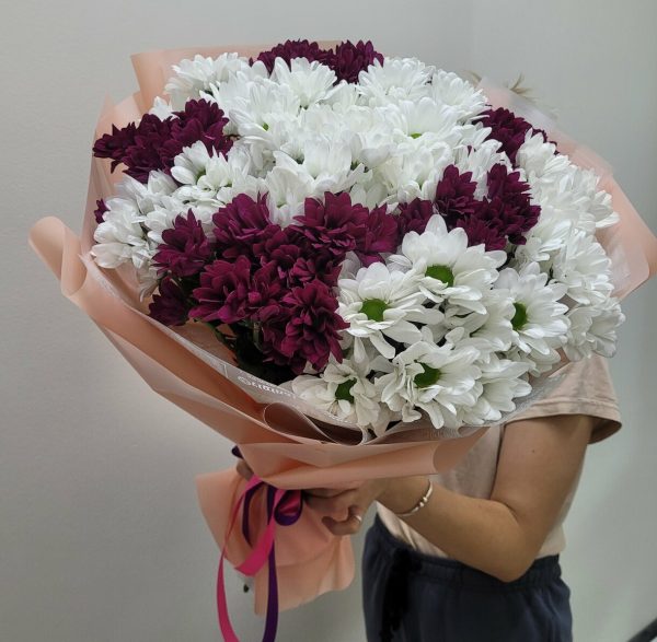 Букет із 19 хризантем